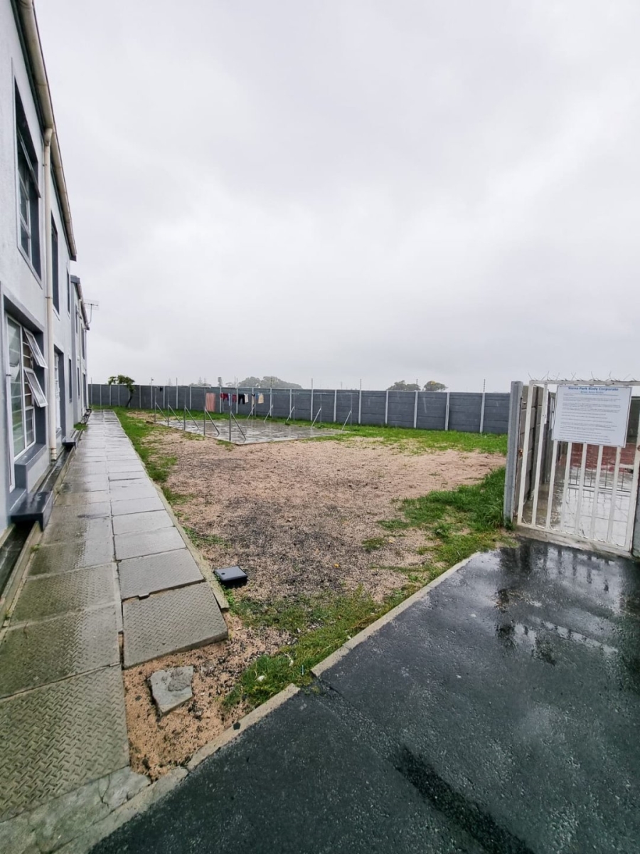 2 Bedroom Property for Sale in Ottery East Western Cape